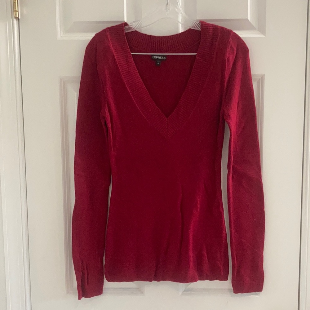 Deep v-neck red sweater